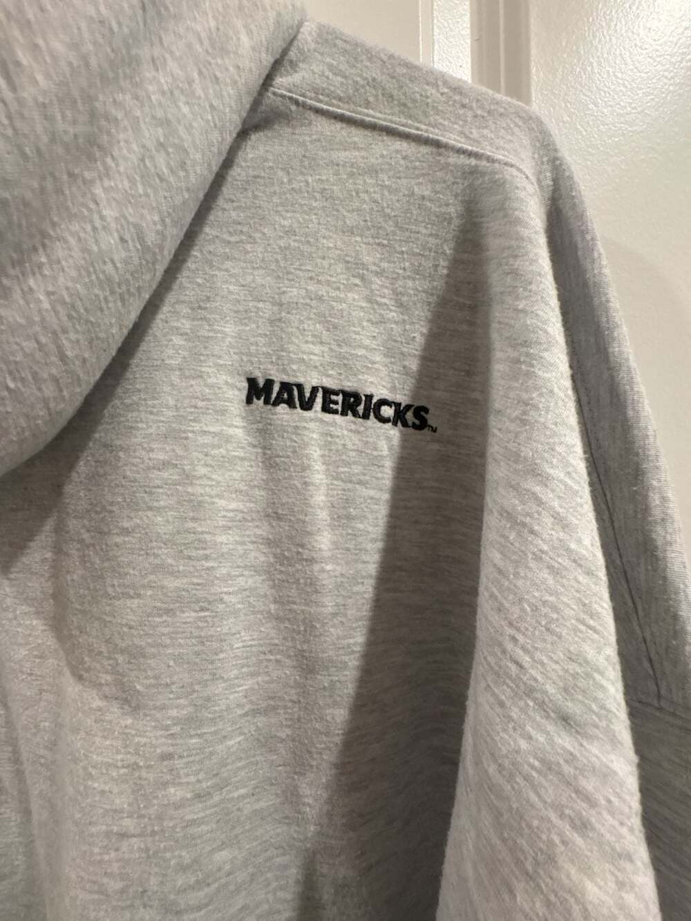 Authentic Nebraska Omaha Maverick Hoodie Size L Grey Cotton Blend Pullover - Picture 7 of 7